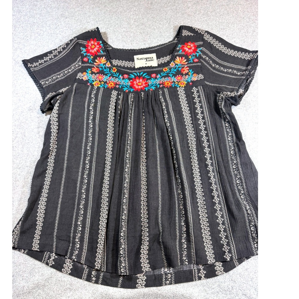 Savanna Jane Embroidered Boho Top Womens Medium Gray Floral Short Sleeve Peasant